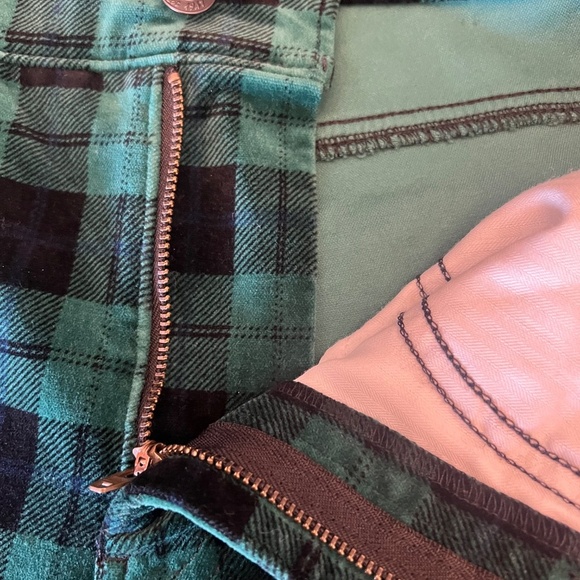 Talbots Women's Stretch Velveteen Straight Leg Holiday Plaid, Size 2P - Picture 7 of 13